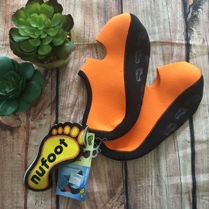 NUFOOT Orange Mary Jane Slipper Shoe Socks M NWT